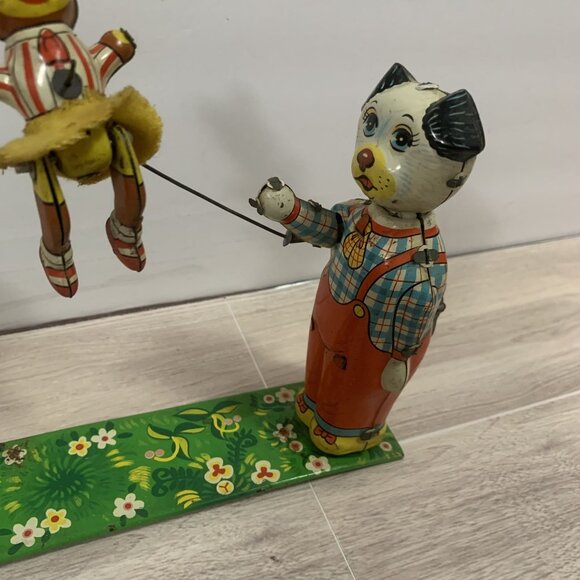 Vintage Japan Tin Wind Up Skip Rope Mechanical Toy Imperfect Please Read - Picture 5 of 13